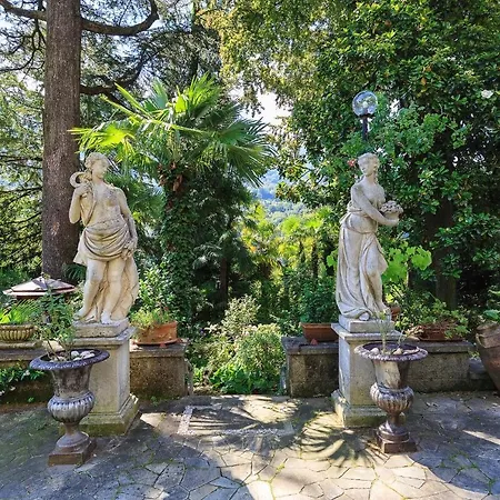 Historical Gina With Magic View Villa Dizzasco
