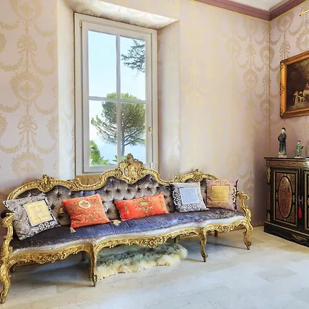 Historical Gina With Magic View 빌라 Dizzasco